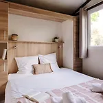 Slow Village Anduze - Cevennes 3* Corbes