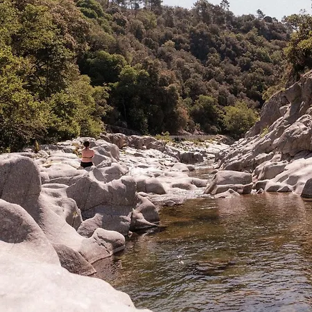 Camping Slow Village Anduze - Cévennes 3*
