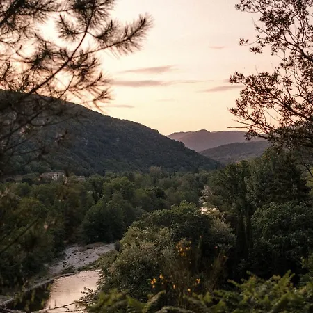 Slow Village Anduze 3* Corbes